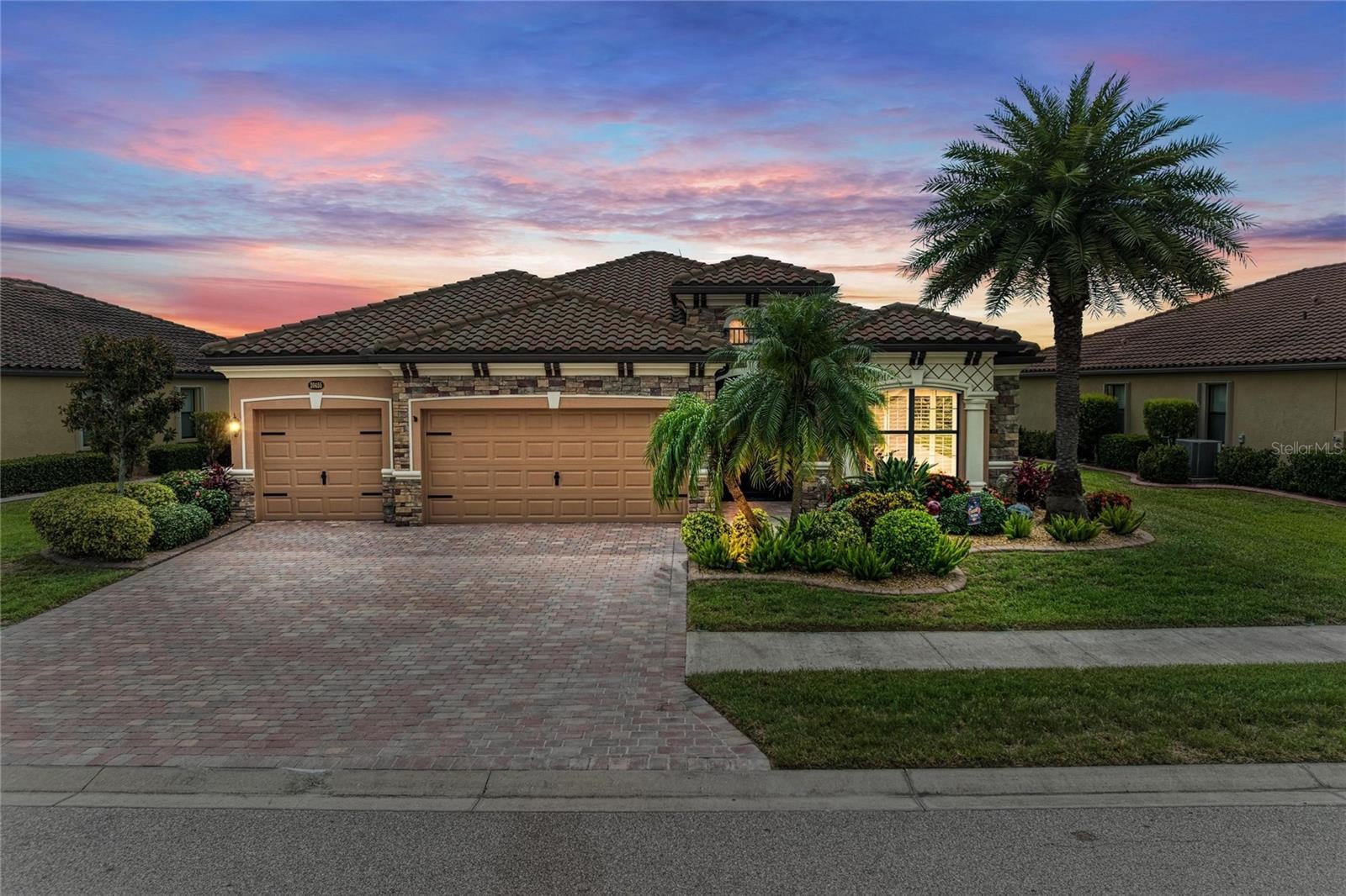 20455 GRANLAGO DR