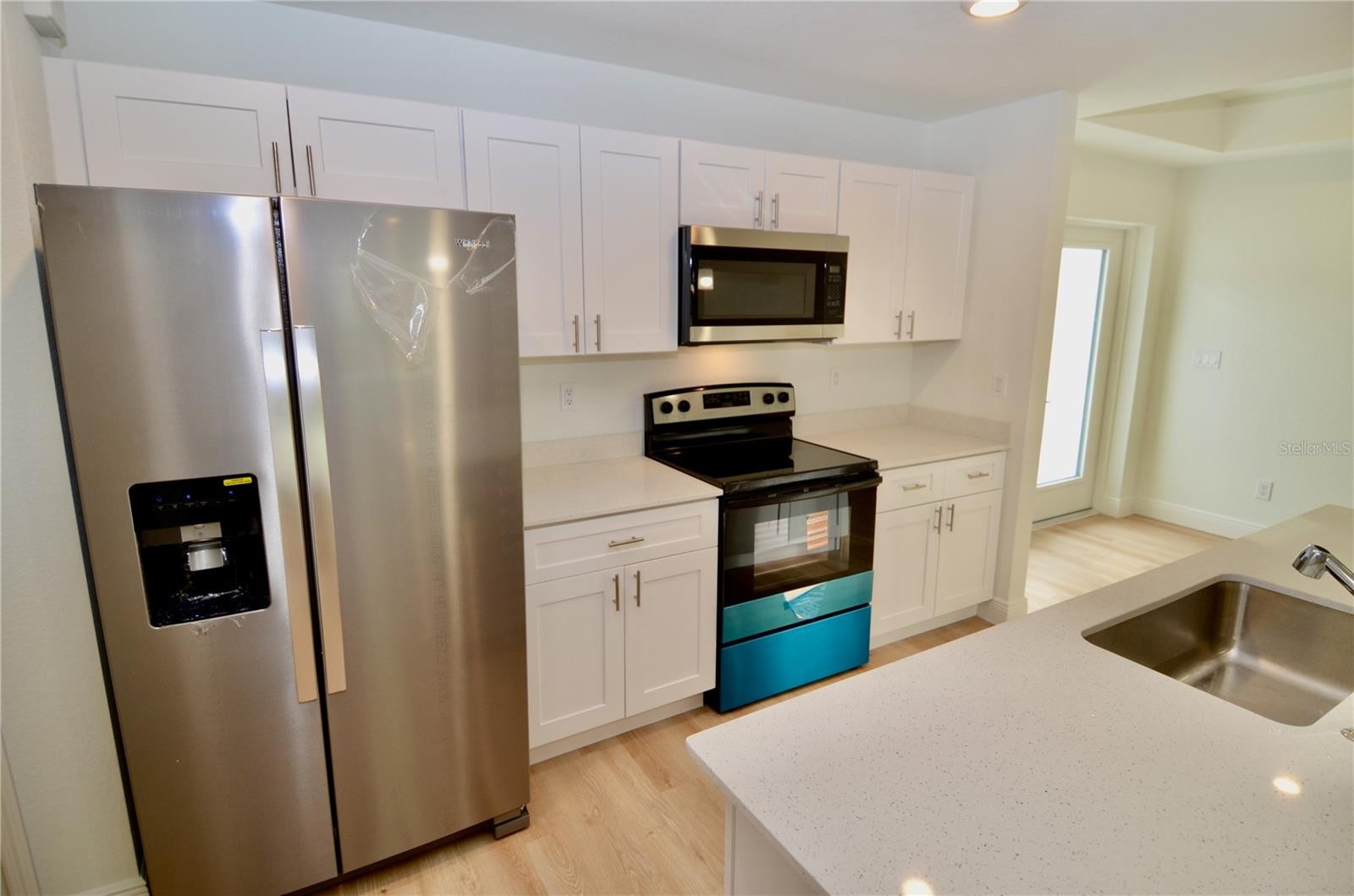 2300 NORDENDALE BLVD