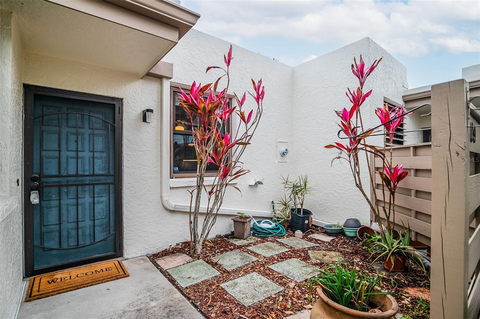 509 LAKESIDE DR #509