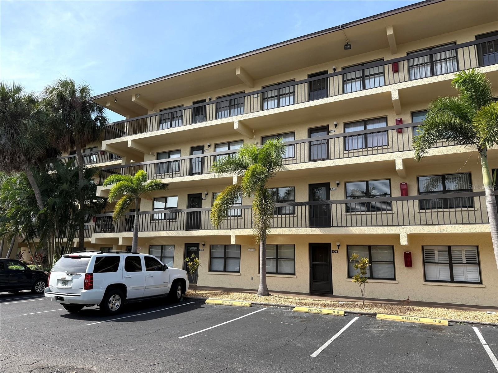 315 30TH AVE W #B212