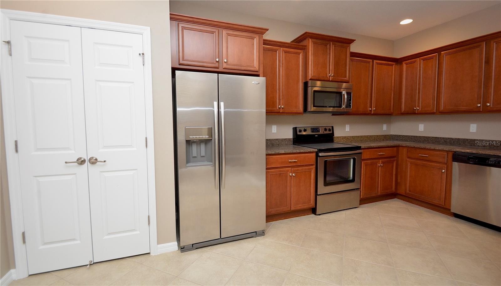 7770 MOONSTONE DR #7-104