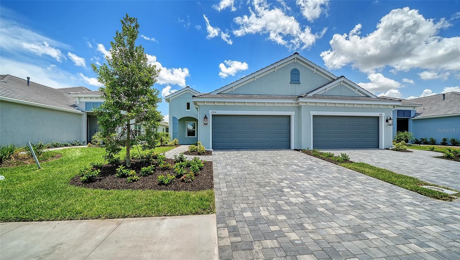 2324 BLUE MAHOE LN