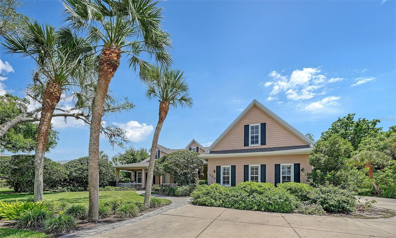 756 VANDERBILT DR