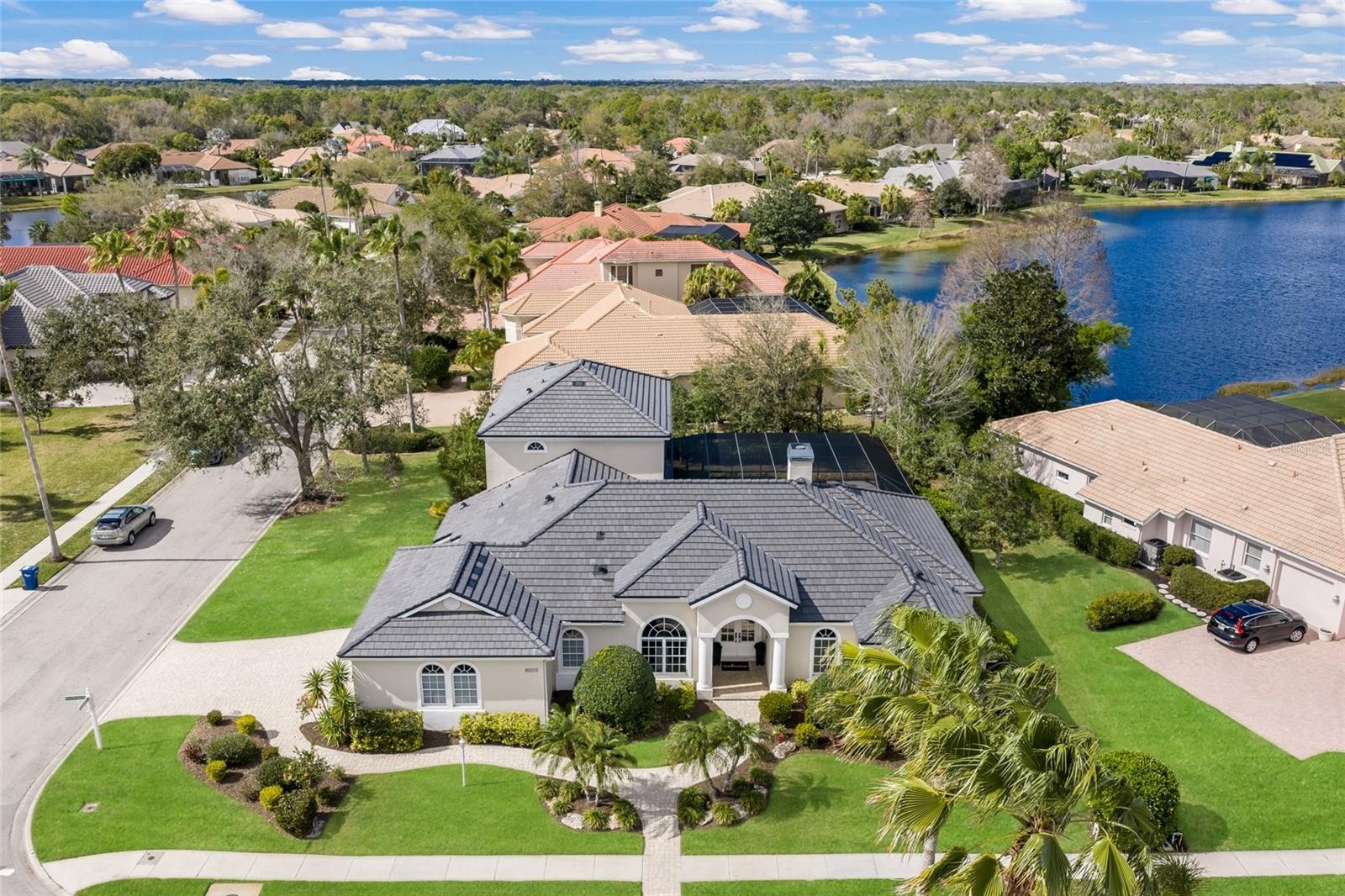 8009 ROYAL BIRKDALE CIR