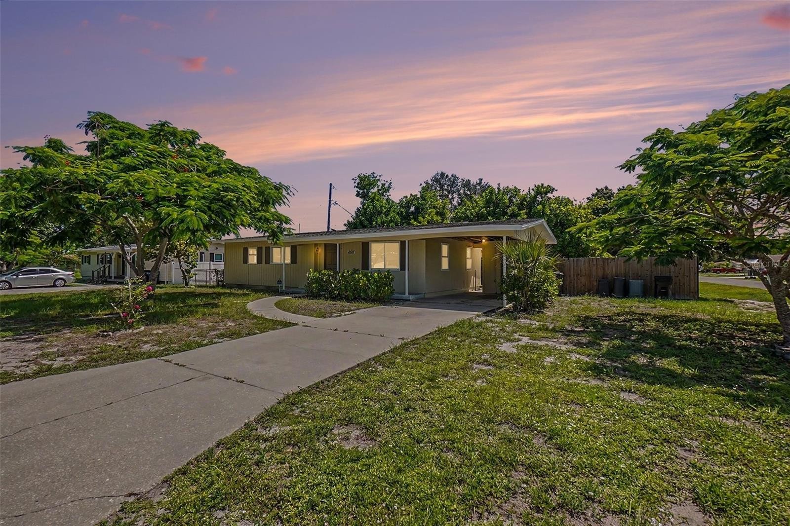 6515 3RD STREET CT W