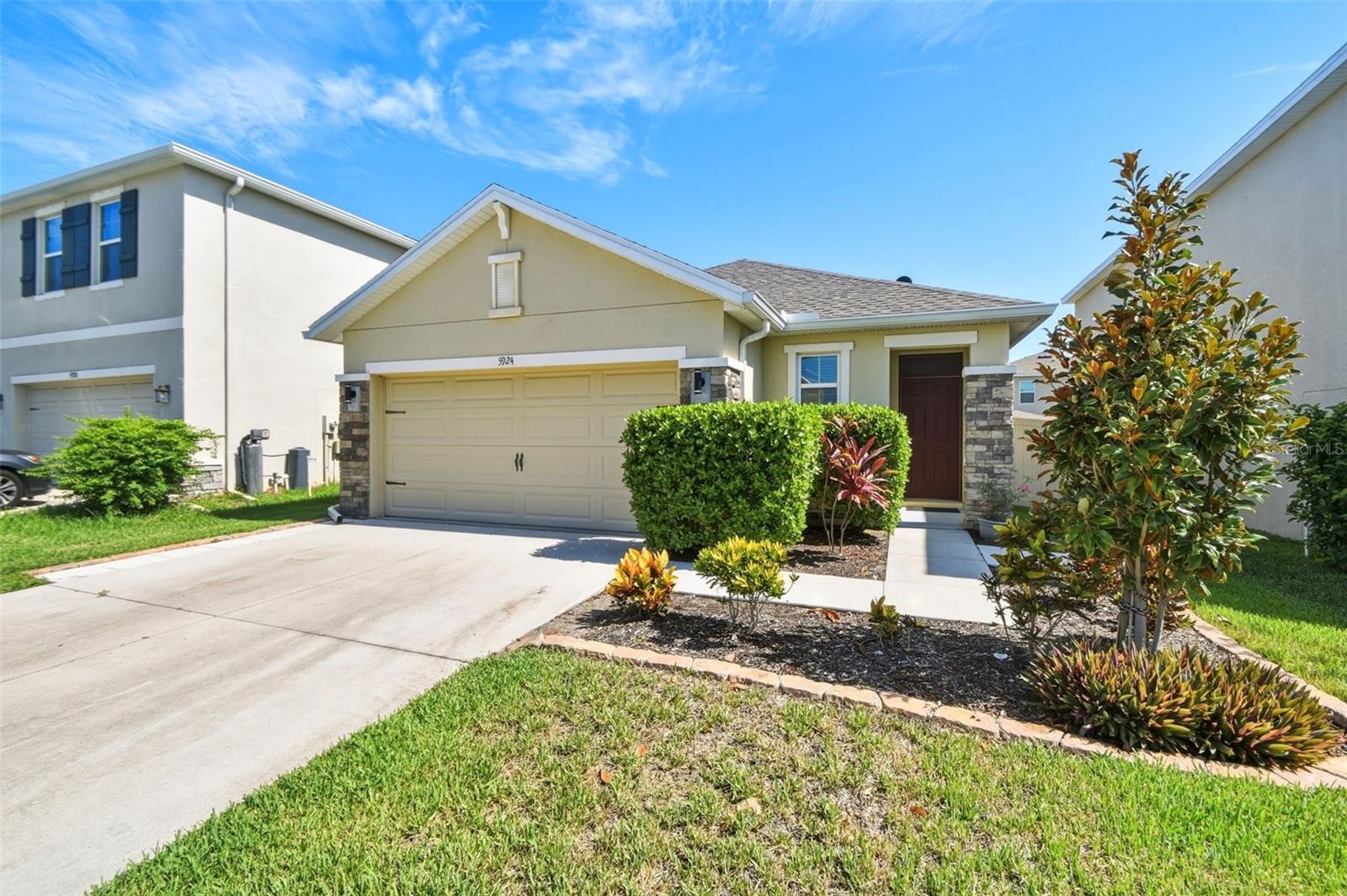 5924 BRIAR ROSE WAY