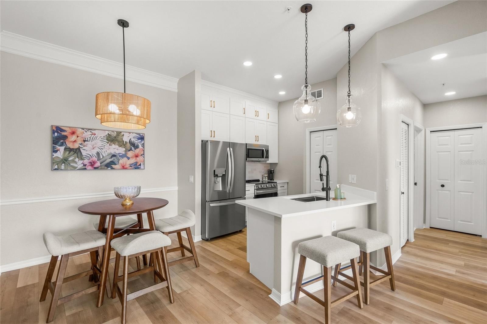 5160 NORTHRIDGE RD #302