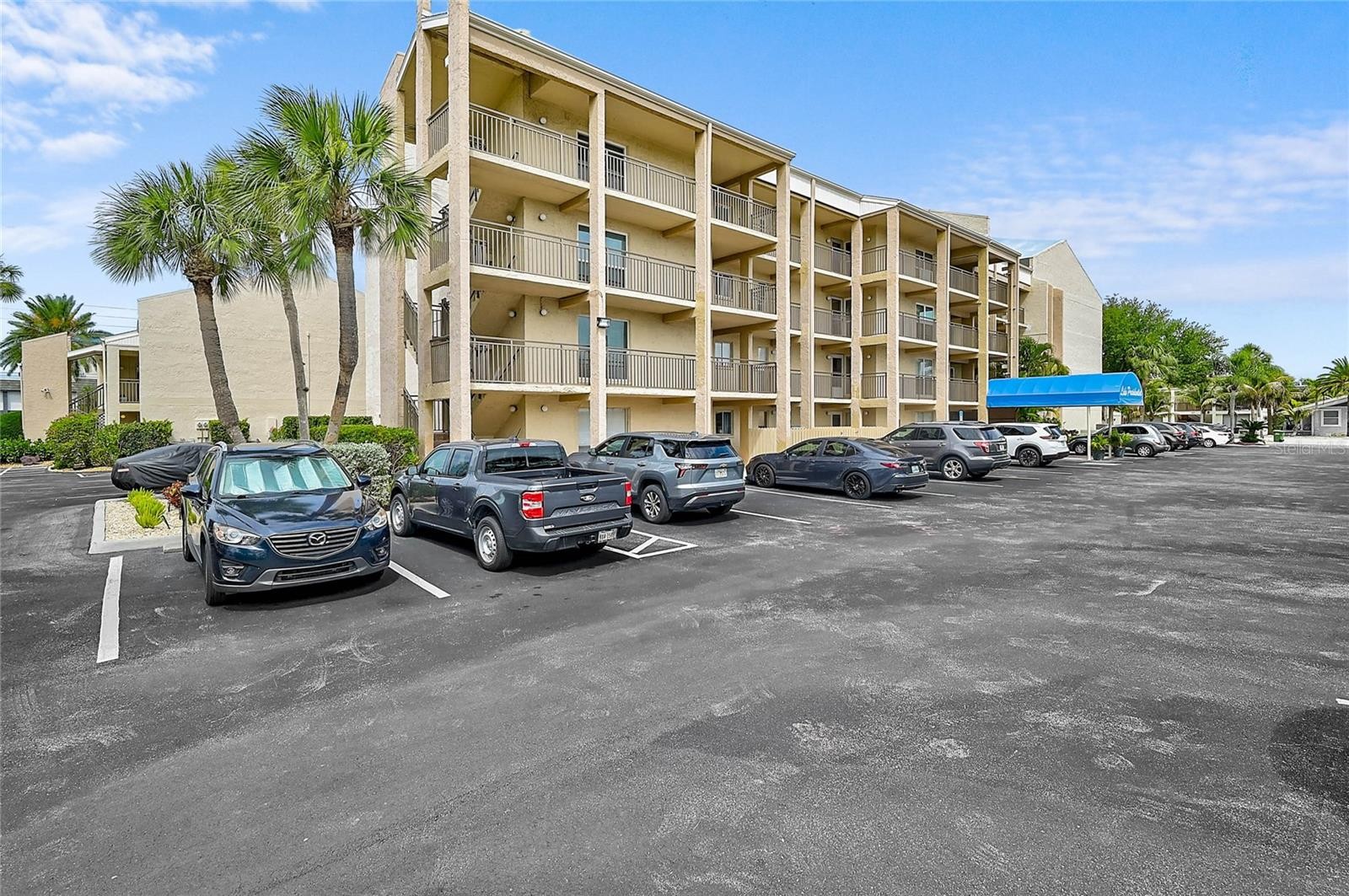 845 BENJAMIN FRANKLIN DR #402