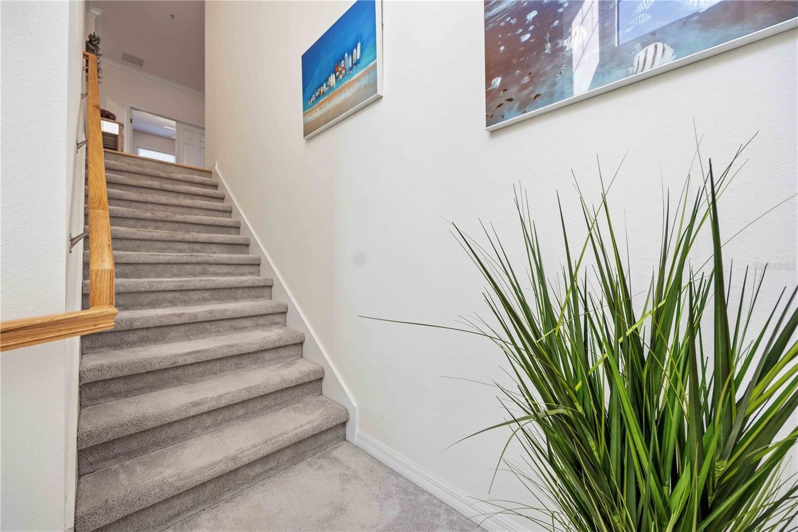 10039 CROOKED CREEK DR #201