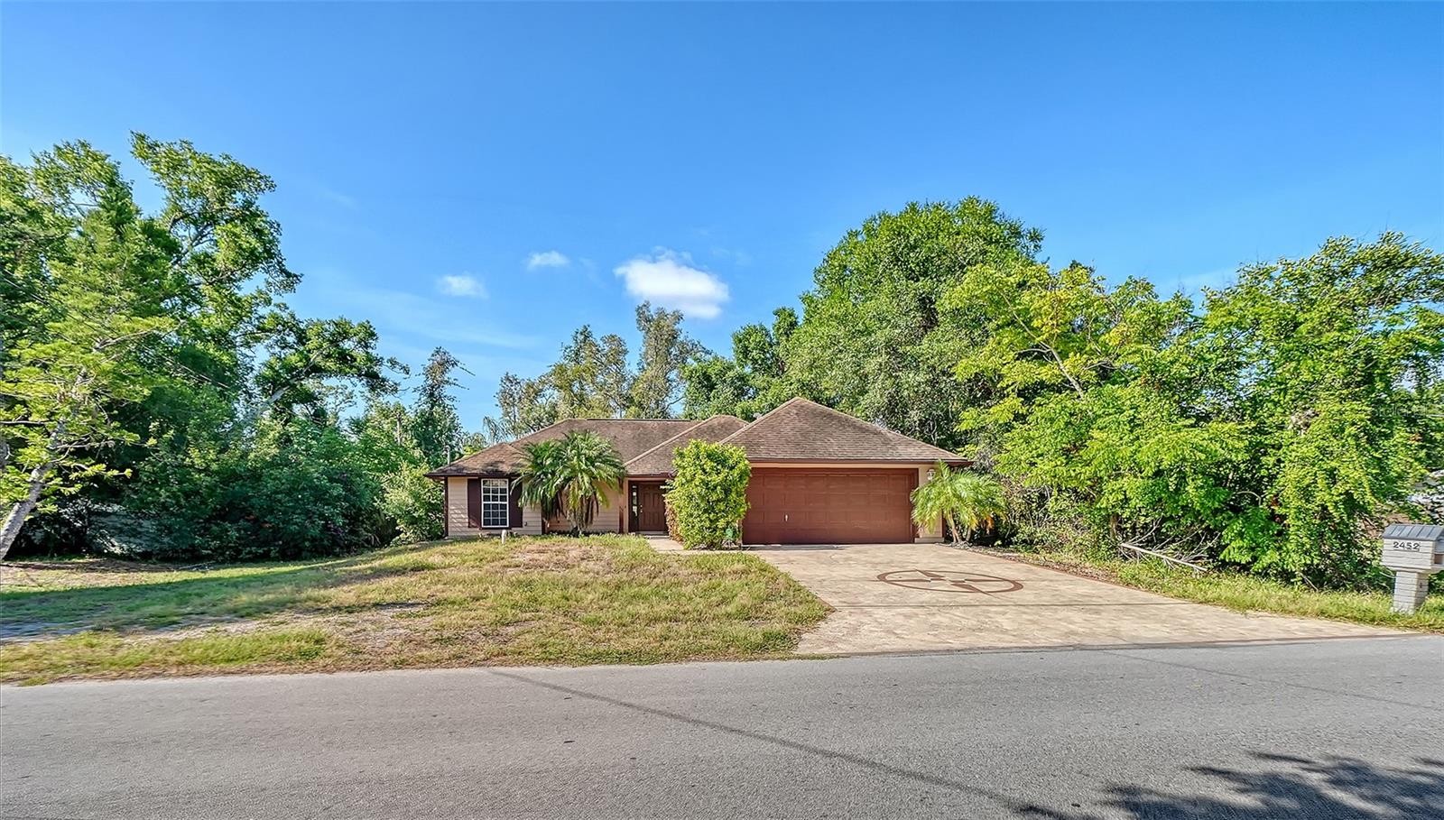 2452 ASHTON RD