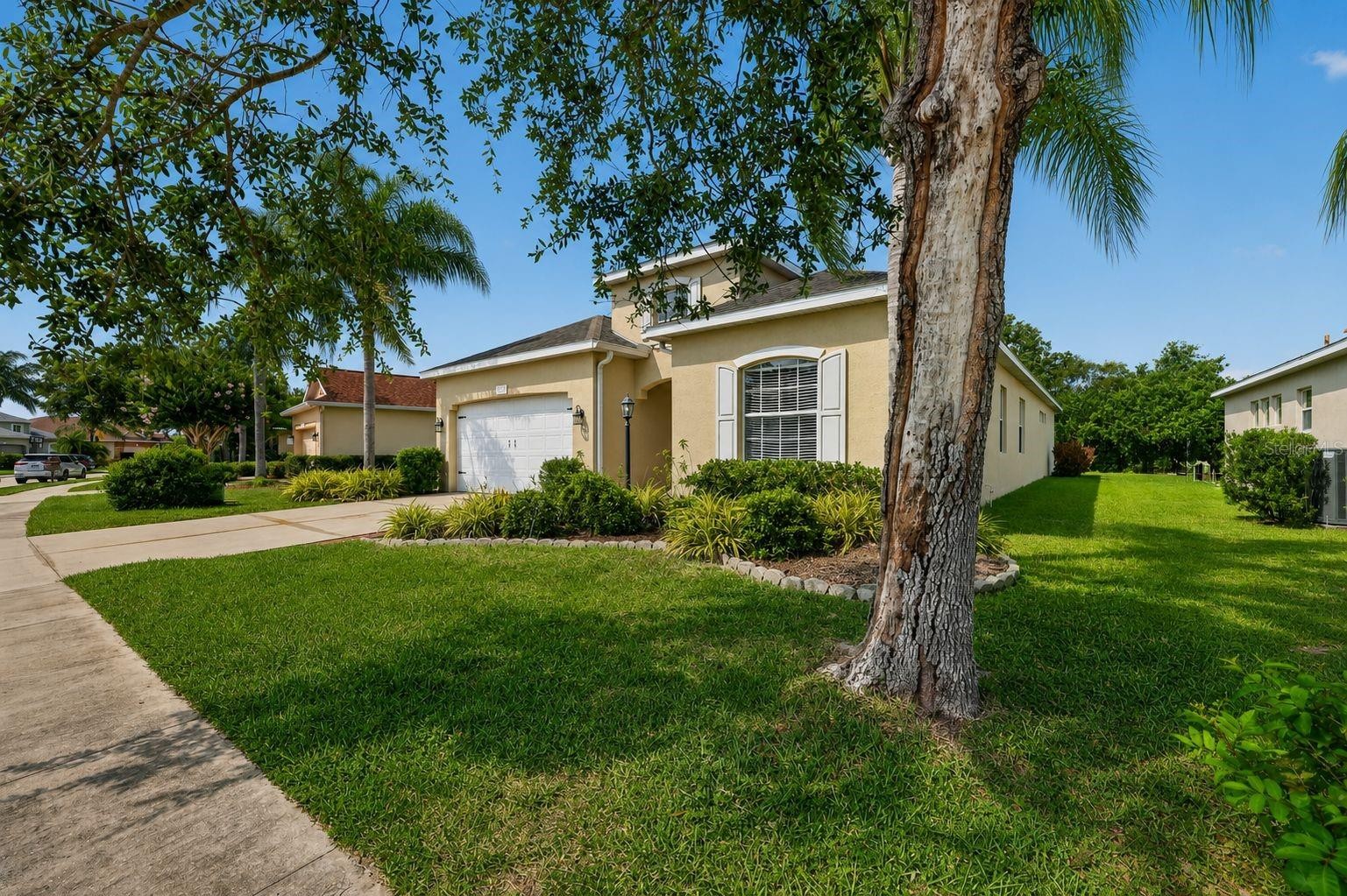 5328 LEXINGTON DR
