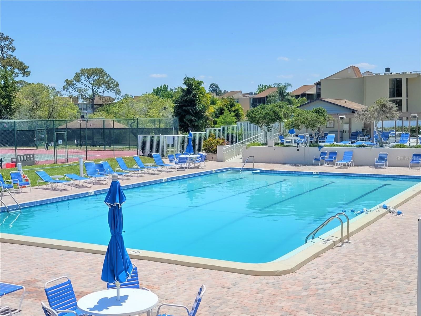 650 BIRD BAY DR E #105