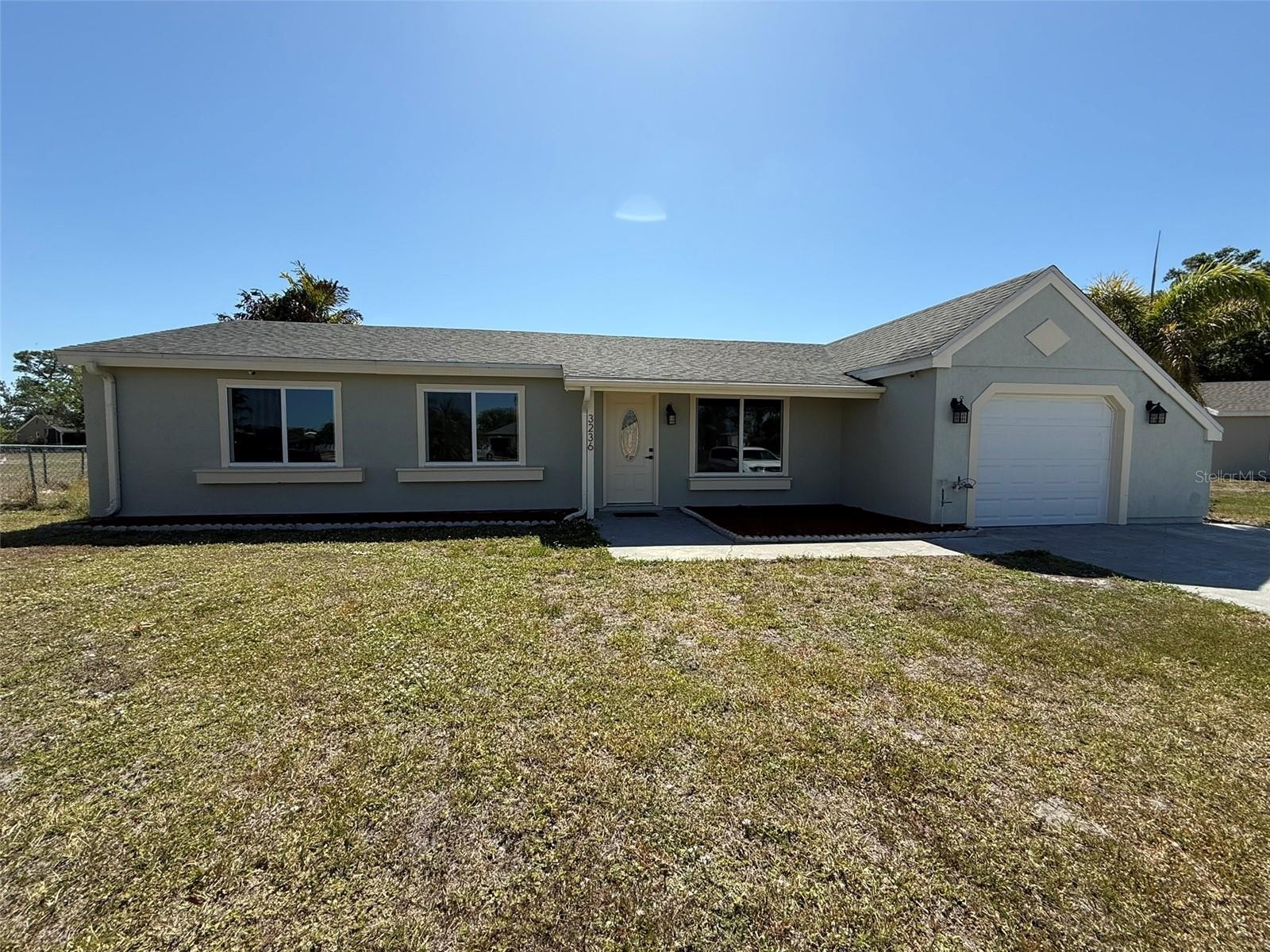 3236 MONTCLAIR CIR