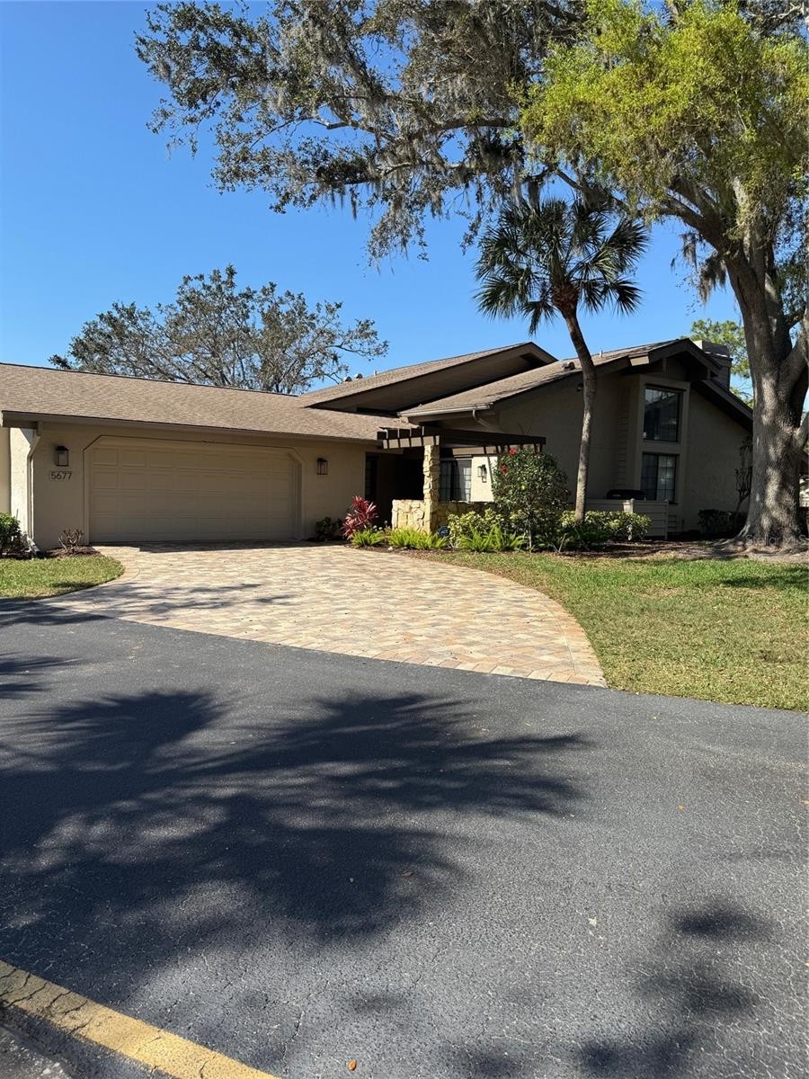 5677 PIPERS WAITE #41