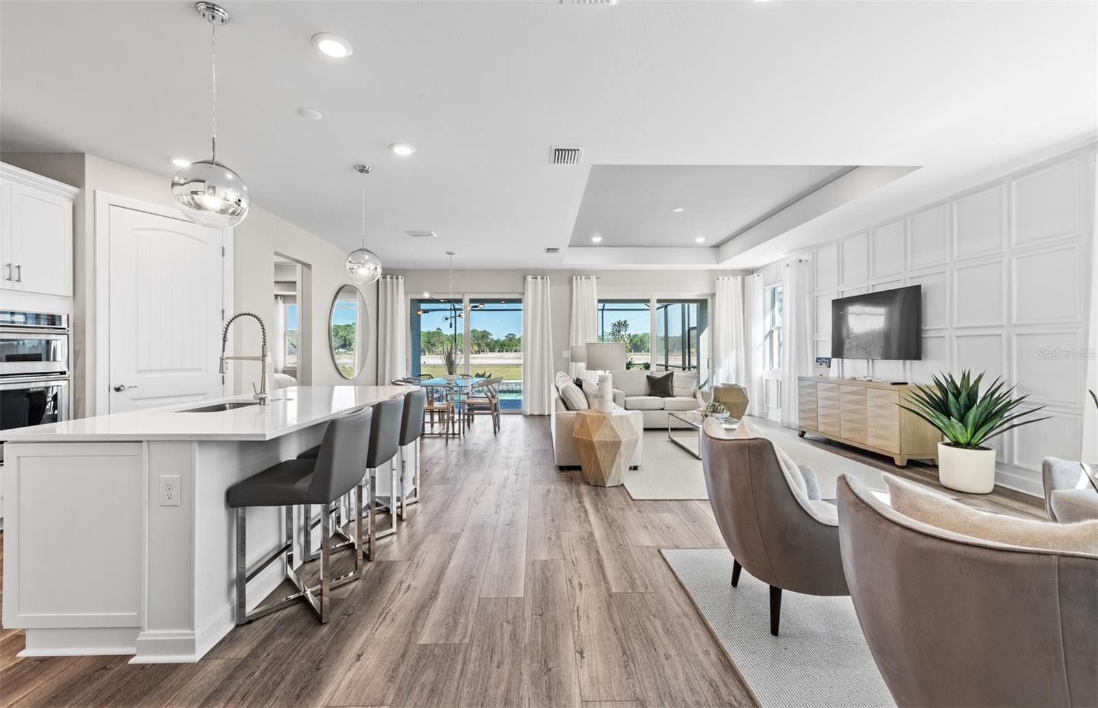 10432 SEA BREEZE RDG