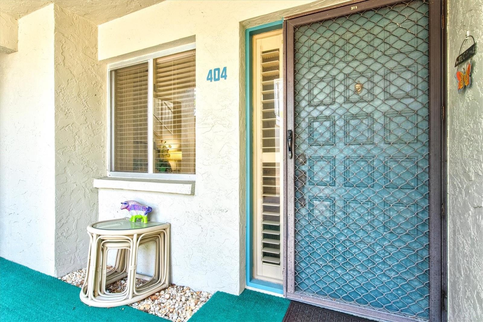 404 PINEBROOK CRES #4