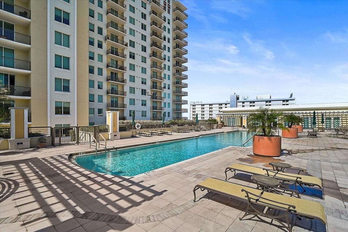 800 N TAMIAMI TRL #203