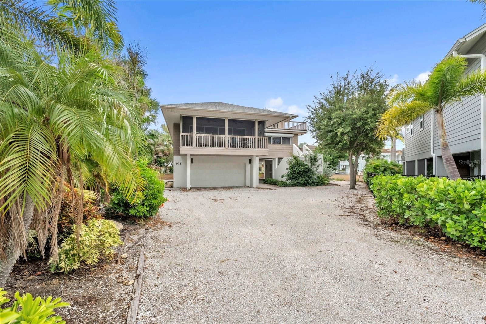 103 SUNSET LN