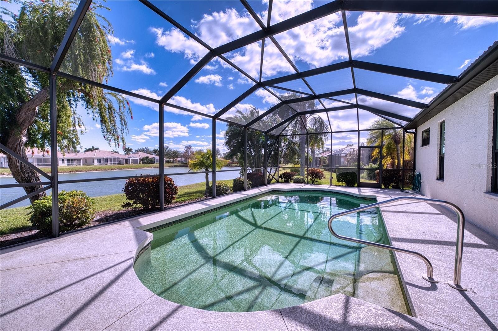 8025 STIRLING FALLS CIR