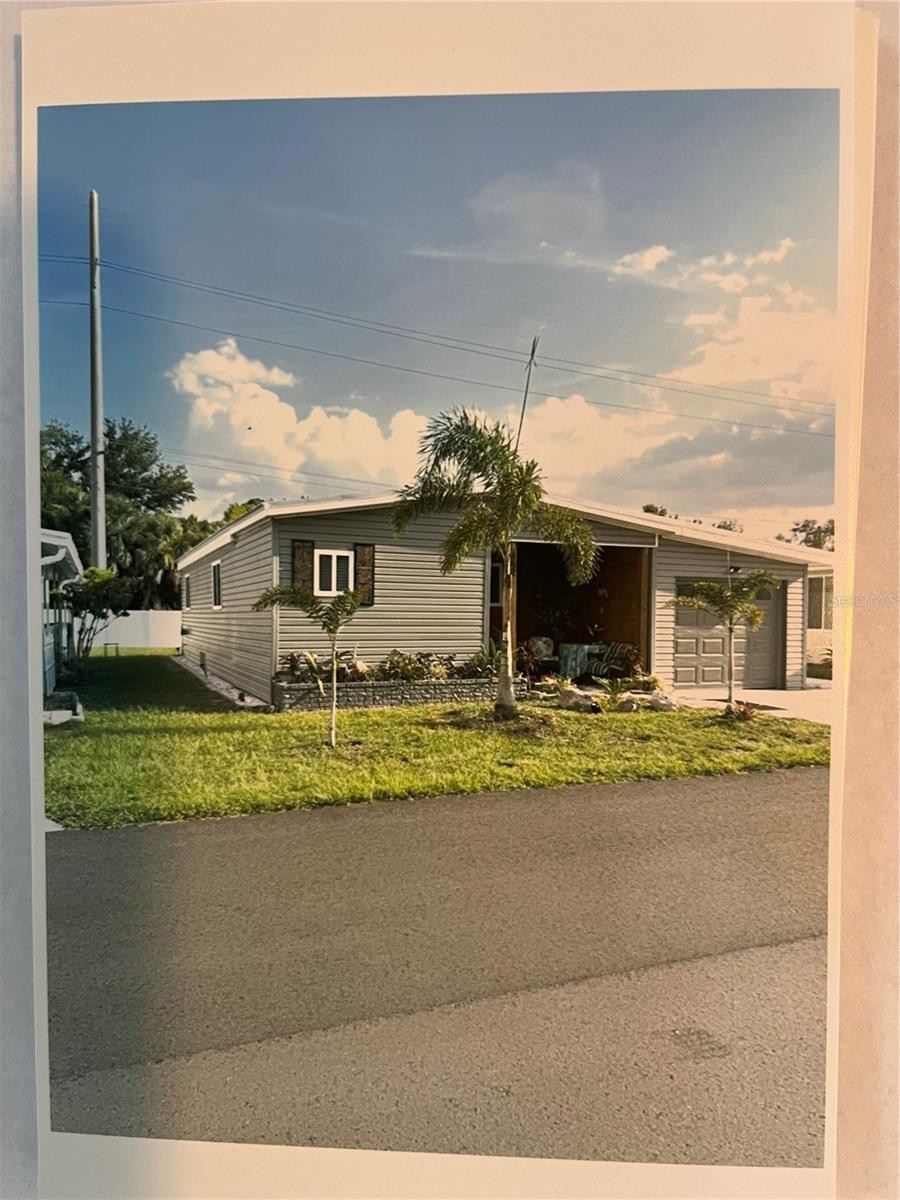 408 S CERVINA DR S
