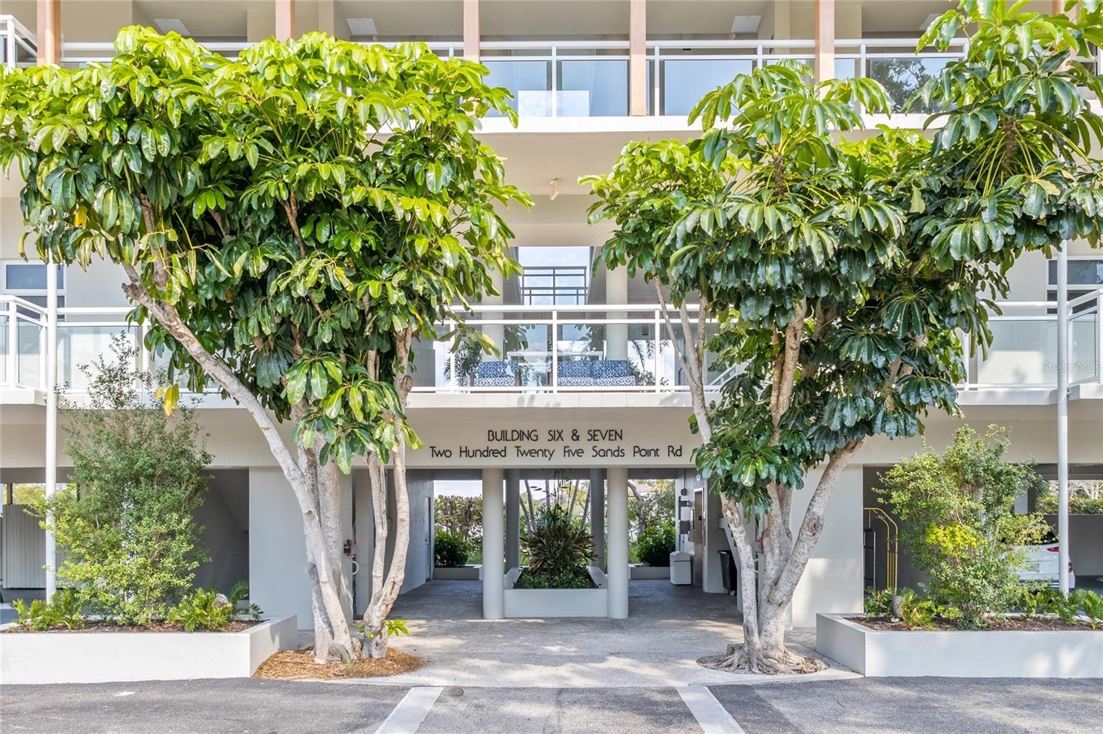 225 SANDS POINT RD #7101