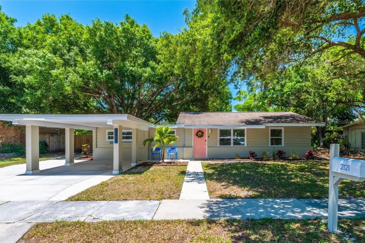 2121 Oak Ter Sarasota Florida 34231