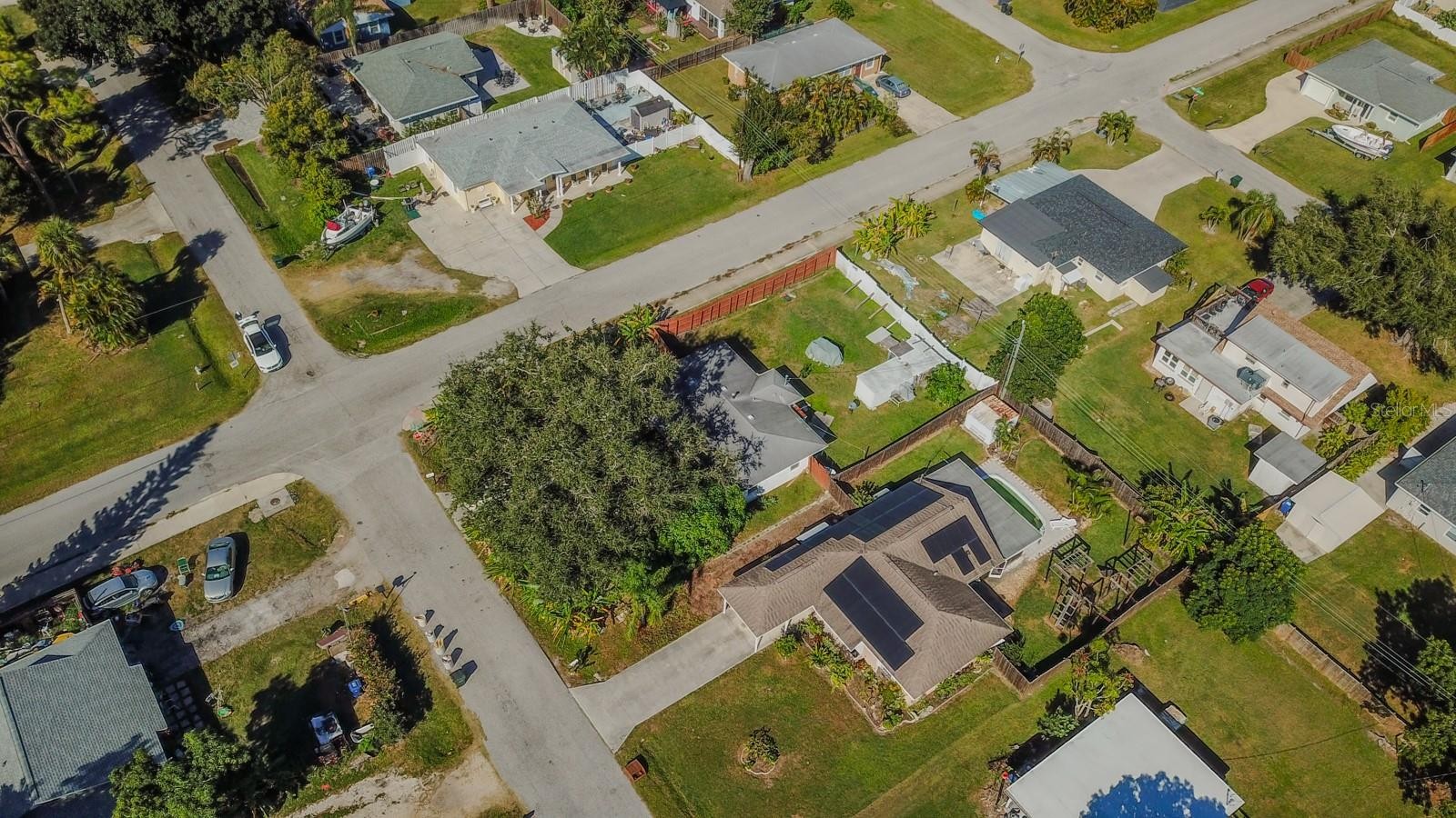 3305 WILLIAMSBURG ST