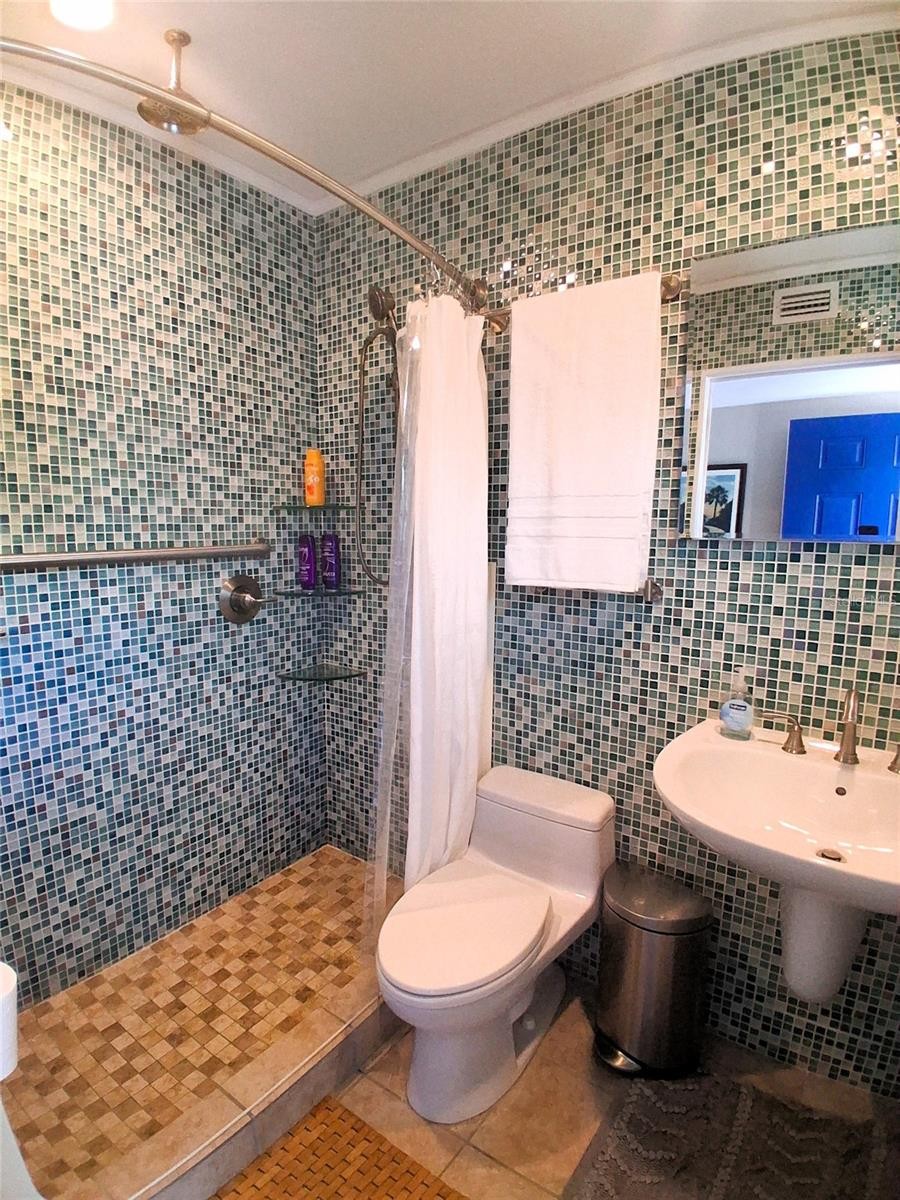 2850 GULF OF MEXICO DR #2