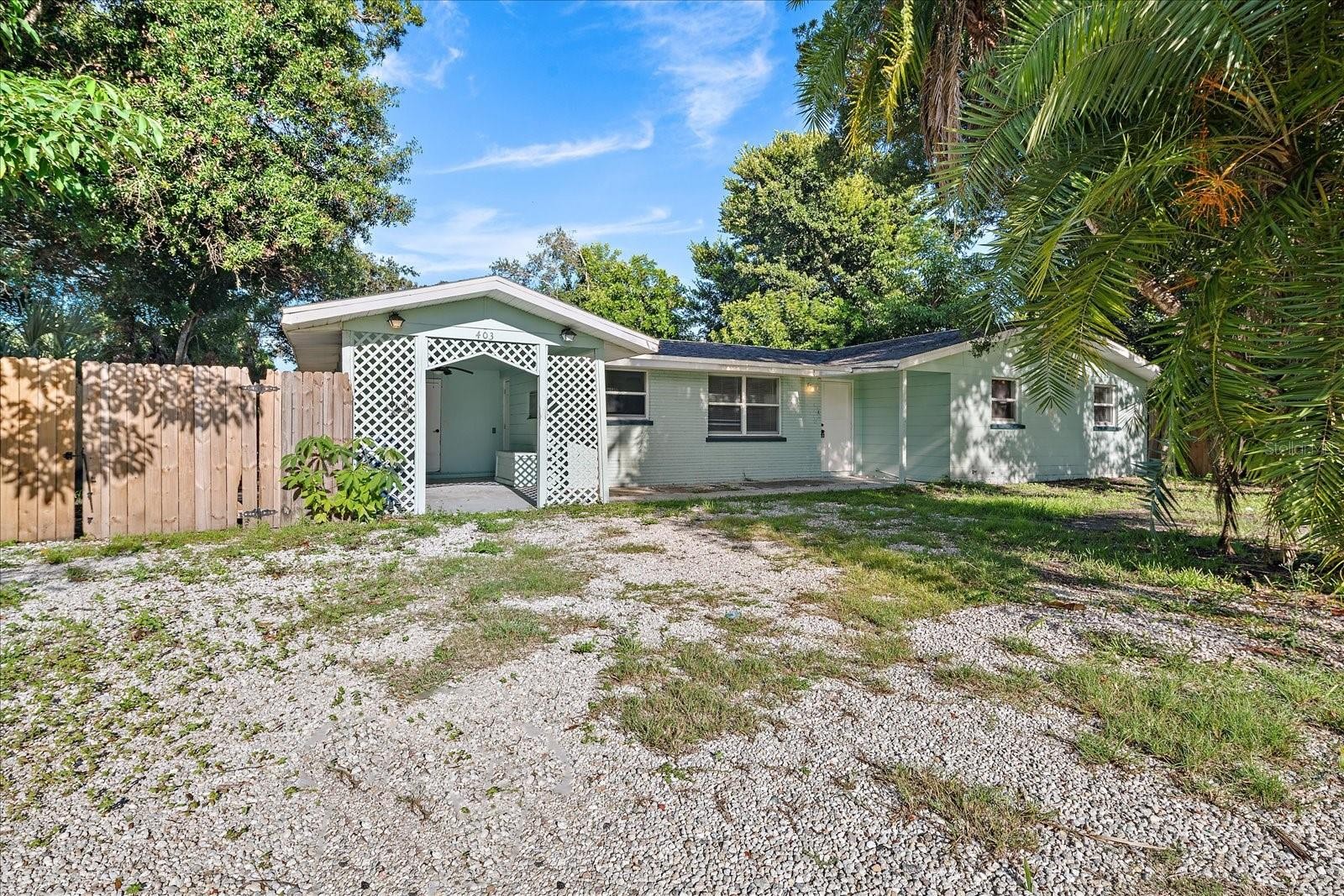 403 PINEWOOD AVE