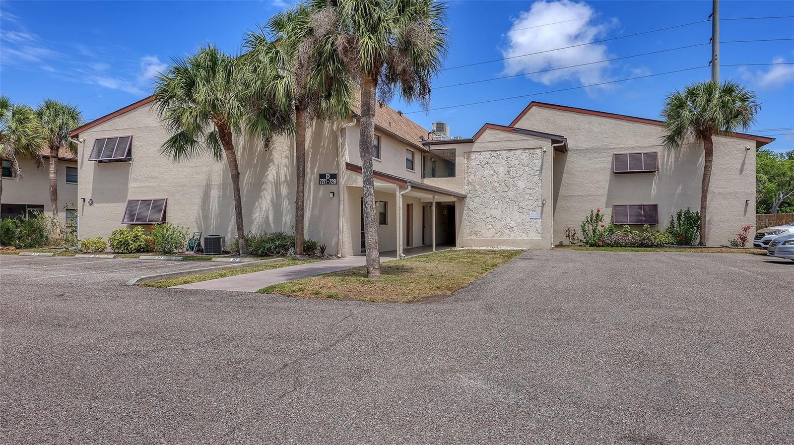 7291 CLOISTER DR #222