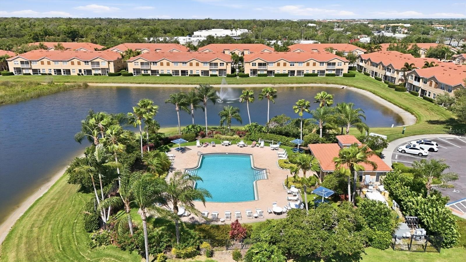 3750 PARKRIDGE CIR #24-103