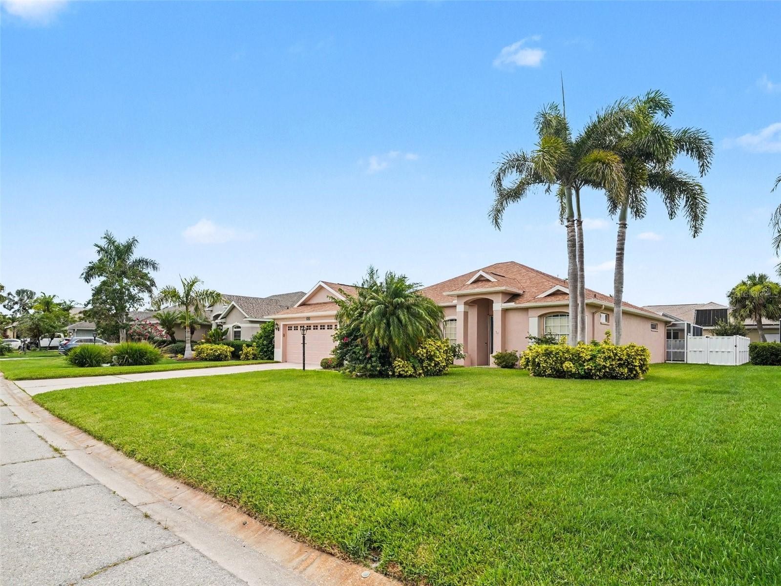 535 PLANTERS MANOR WAY