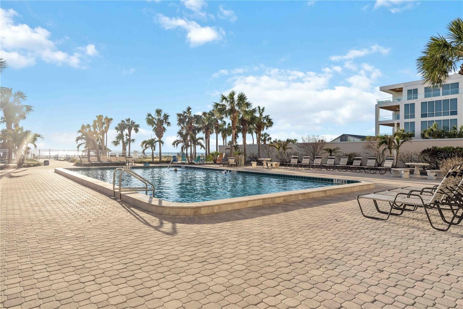 6140 MIDNIGHT PASS RD #407