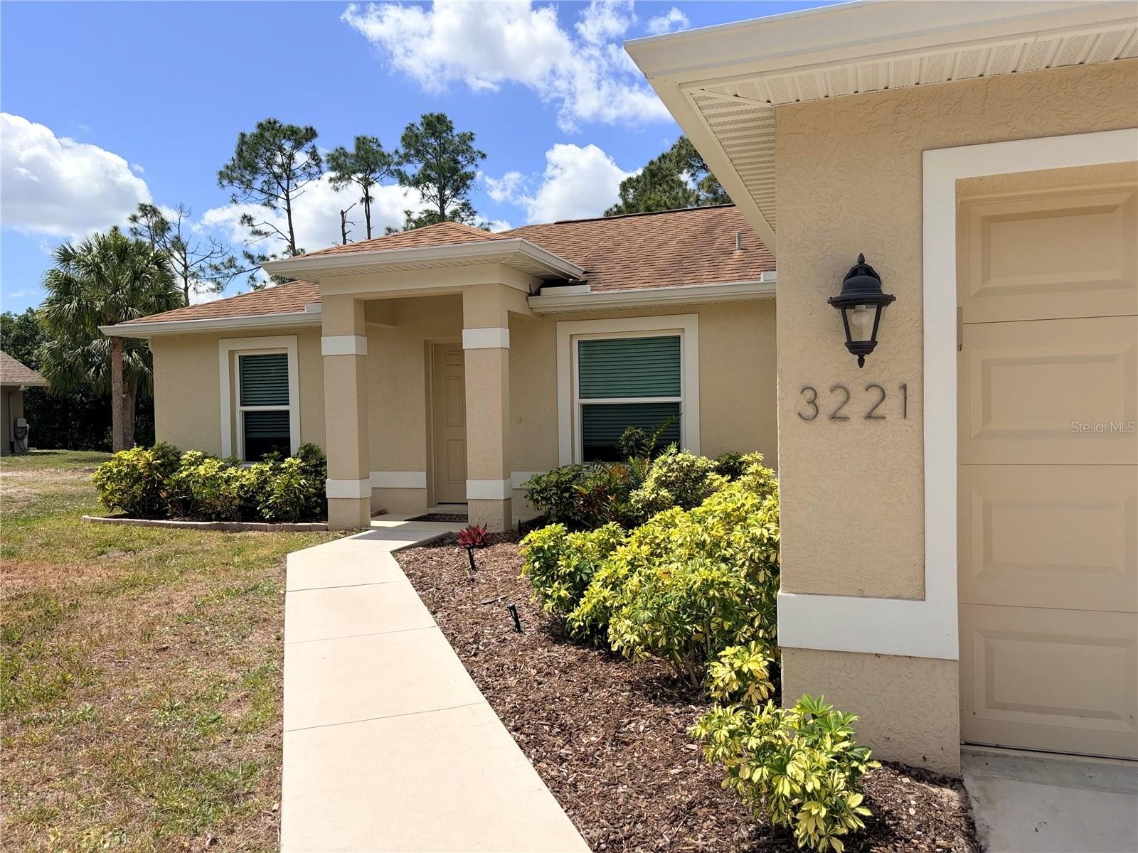 3221 ESCOBAR LN