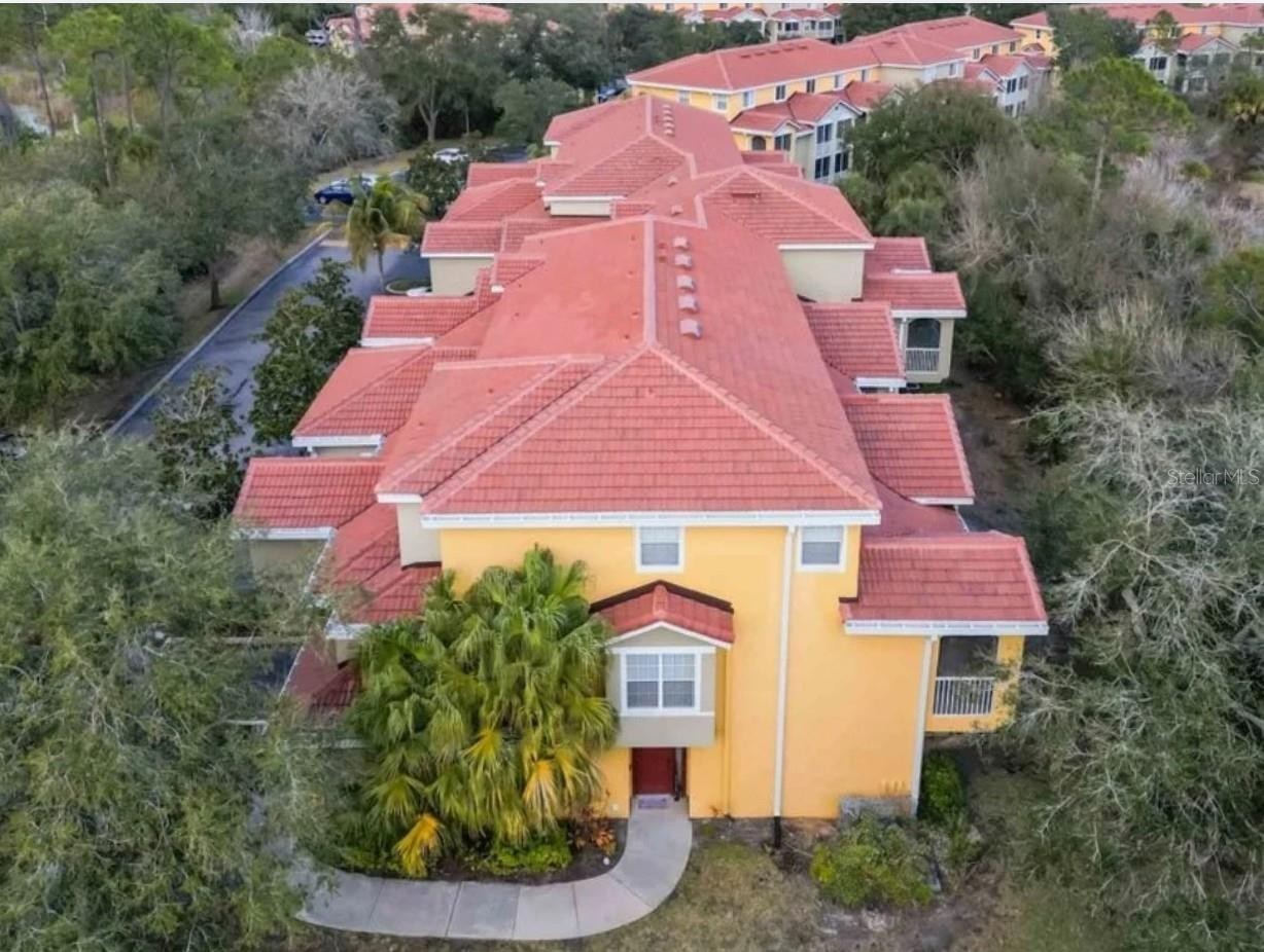 5721 BENTGRASS DR #20-104