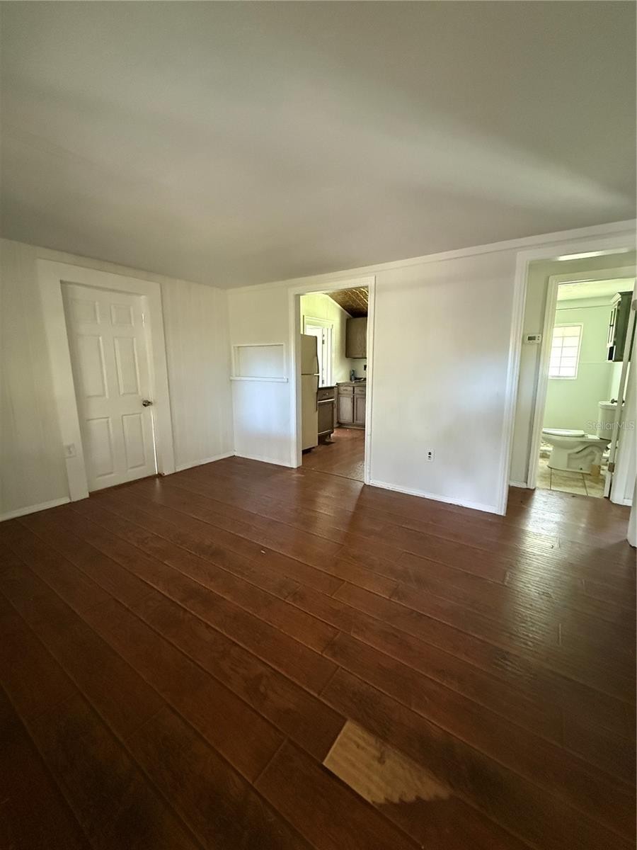 3006 N ORIENTE AVE
