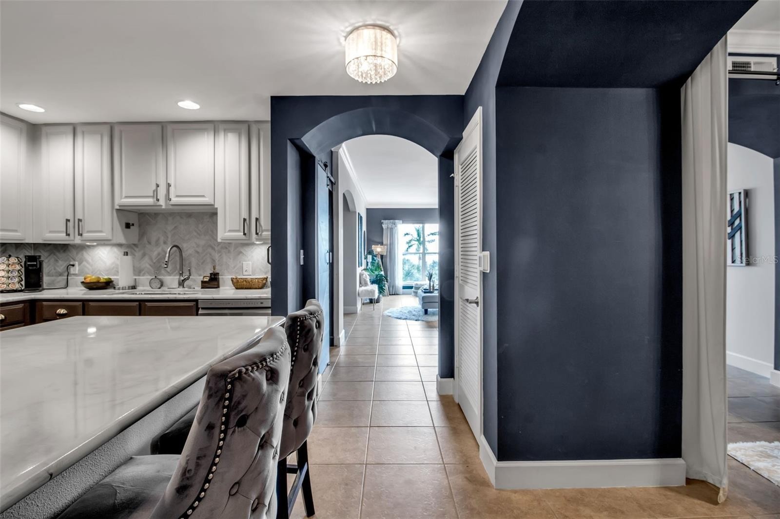 808 3RD AVE W #307