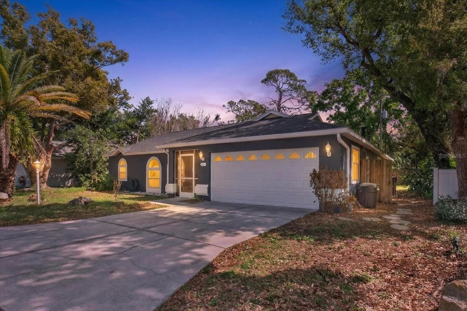 4644 HAMLETS GROVE DR