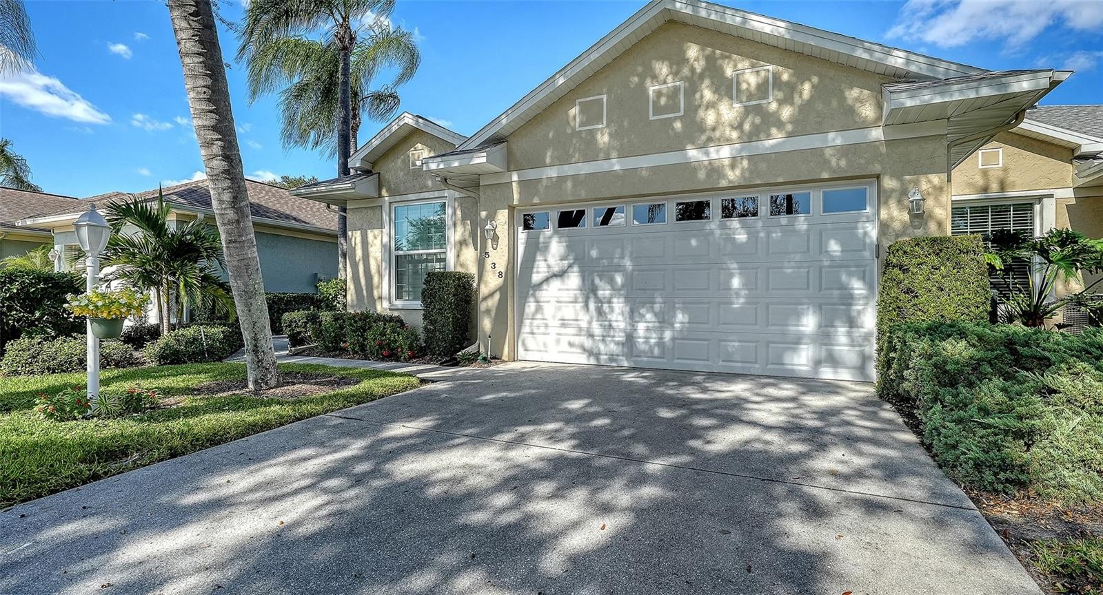 538 CATALINA ISLES CIR