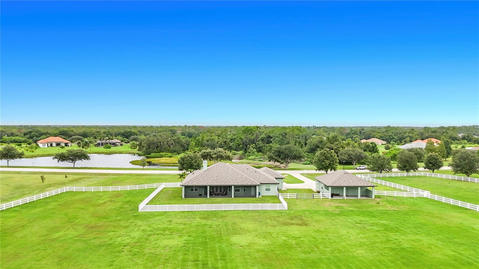 6130 FOXBROOK TRL