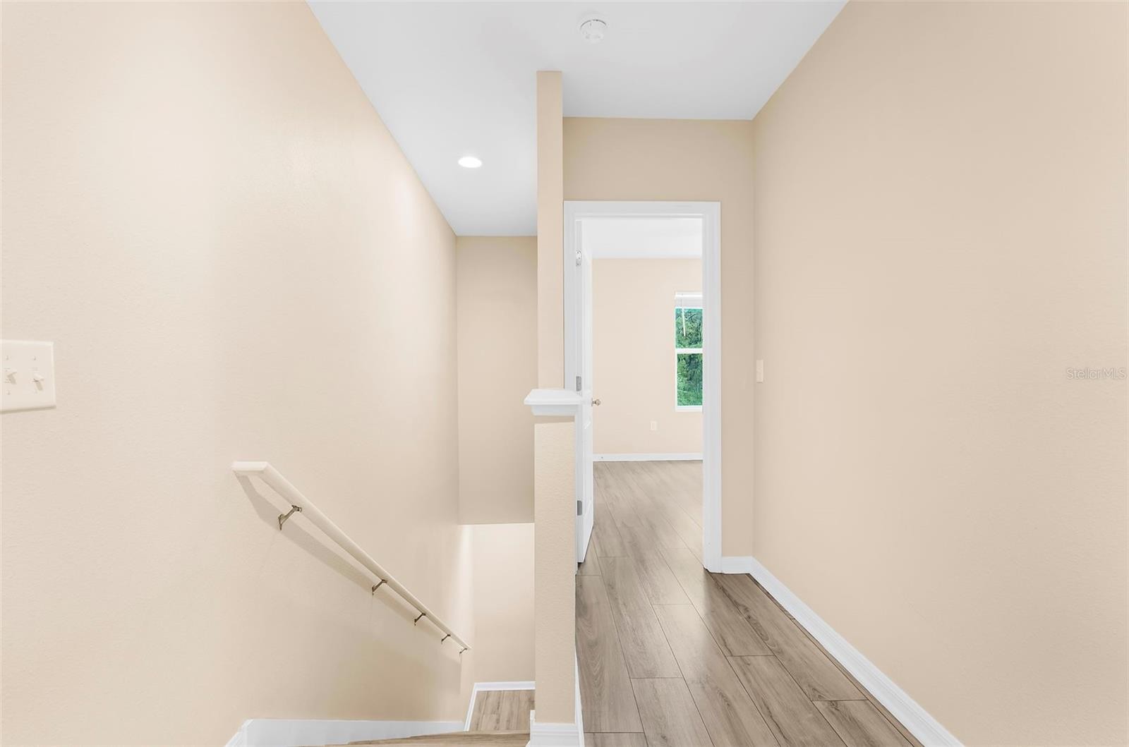 2399 MIDNIGHT PEARL DR