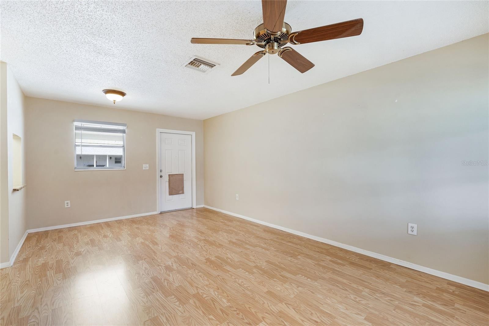 5972 HIBISCUS DR #207