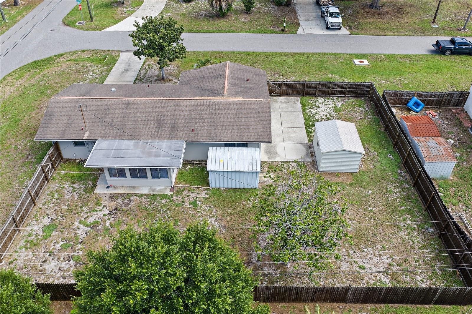 1210 DORIS DR