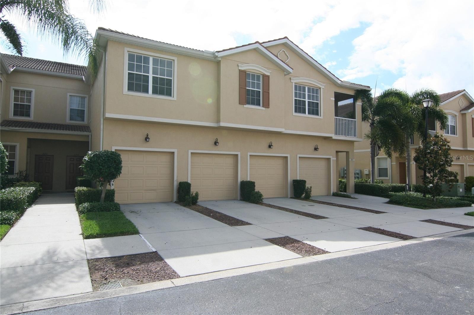 3757 PARKRIDGE CIR #5-106