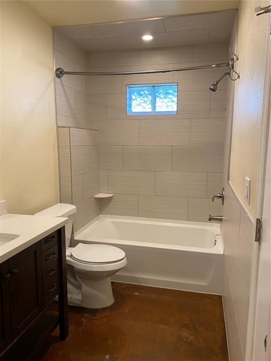 2133 BOUGAINVILLEA ST