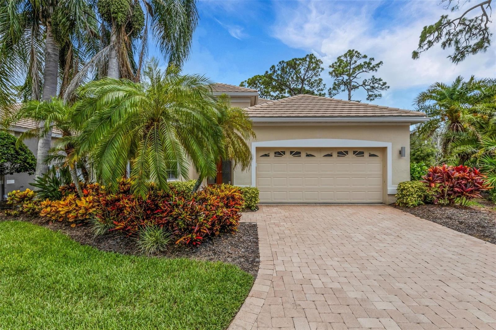 299 TURQUOISE LN