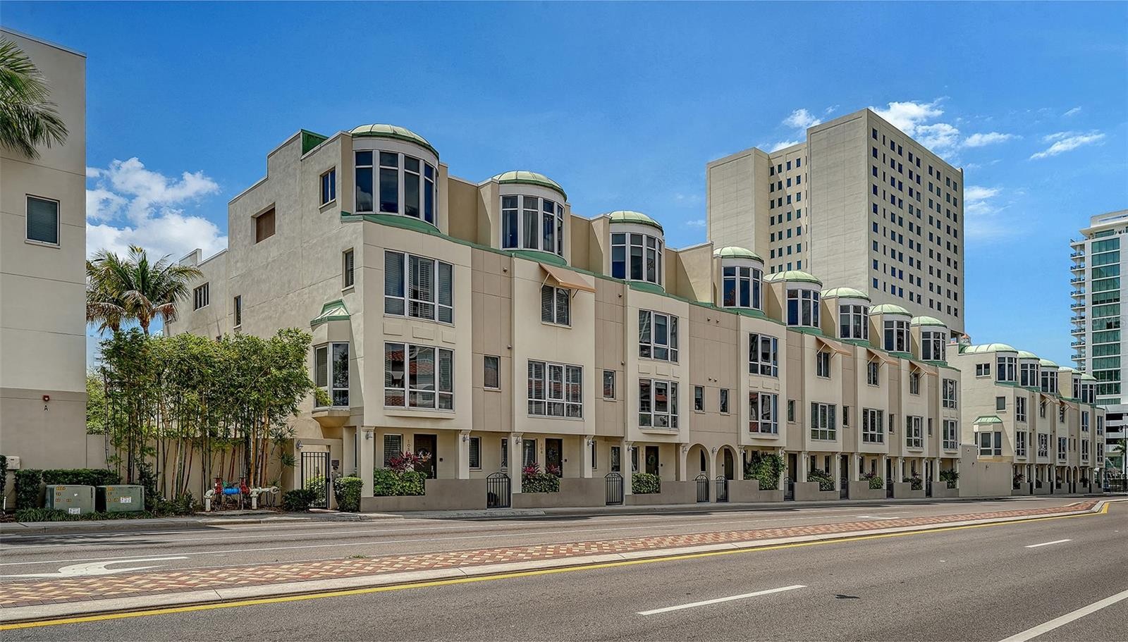 235 COCOANUT AVE #106-B