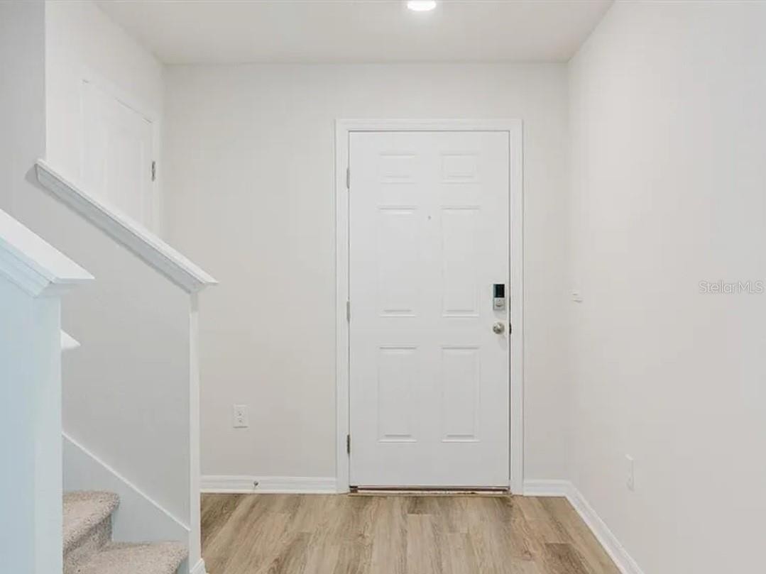 5846 SILVER MOONLIGHT DR