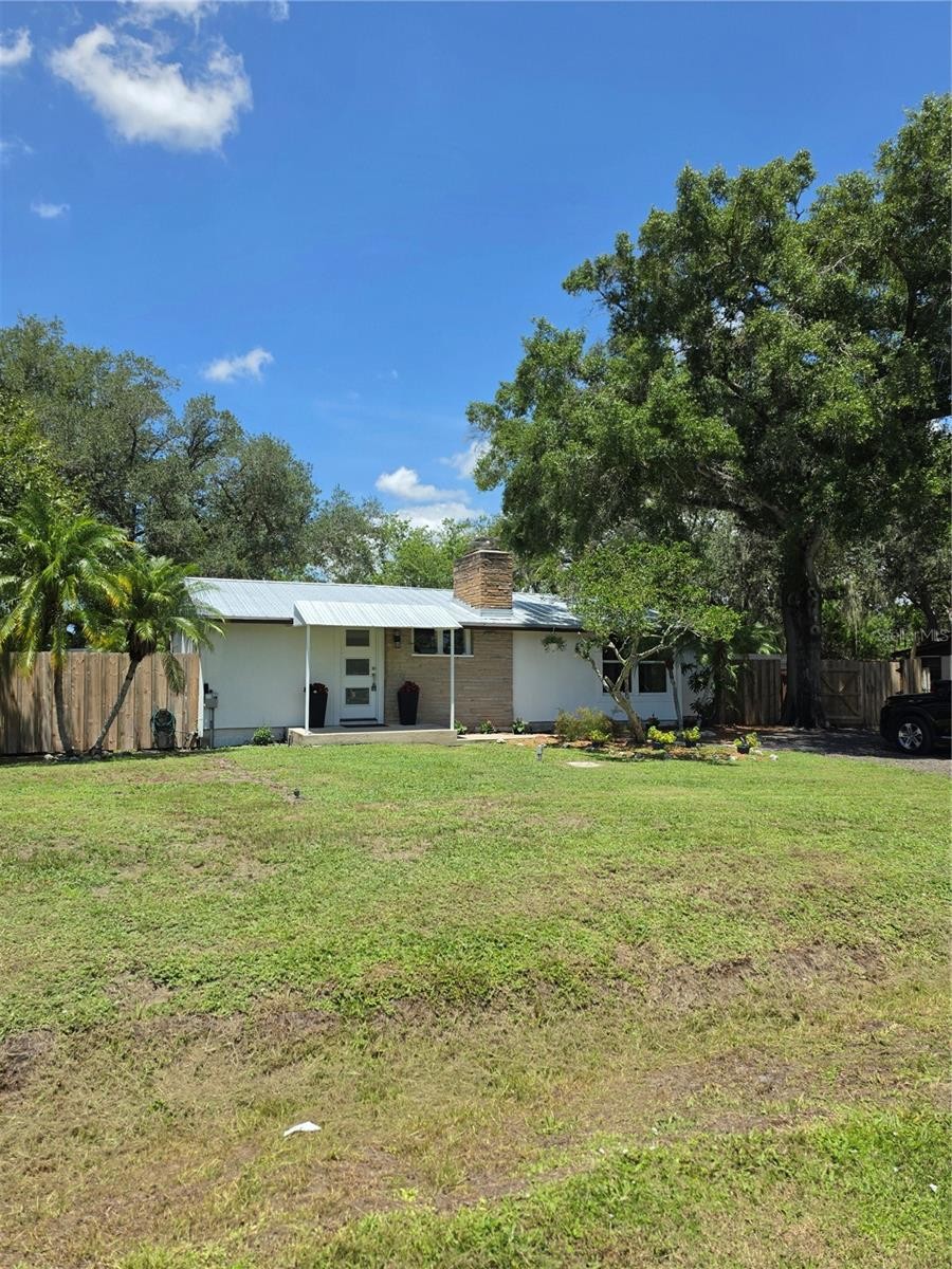 1205 WILLIS AVE