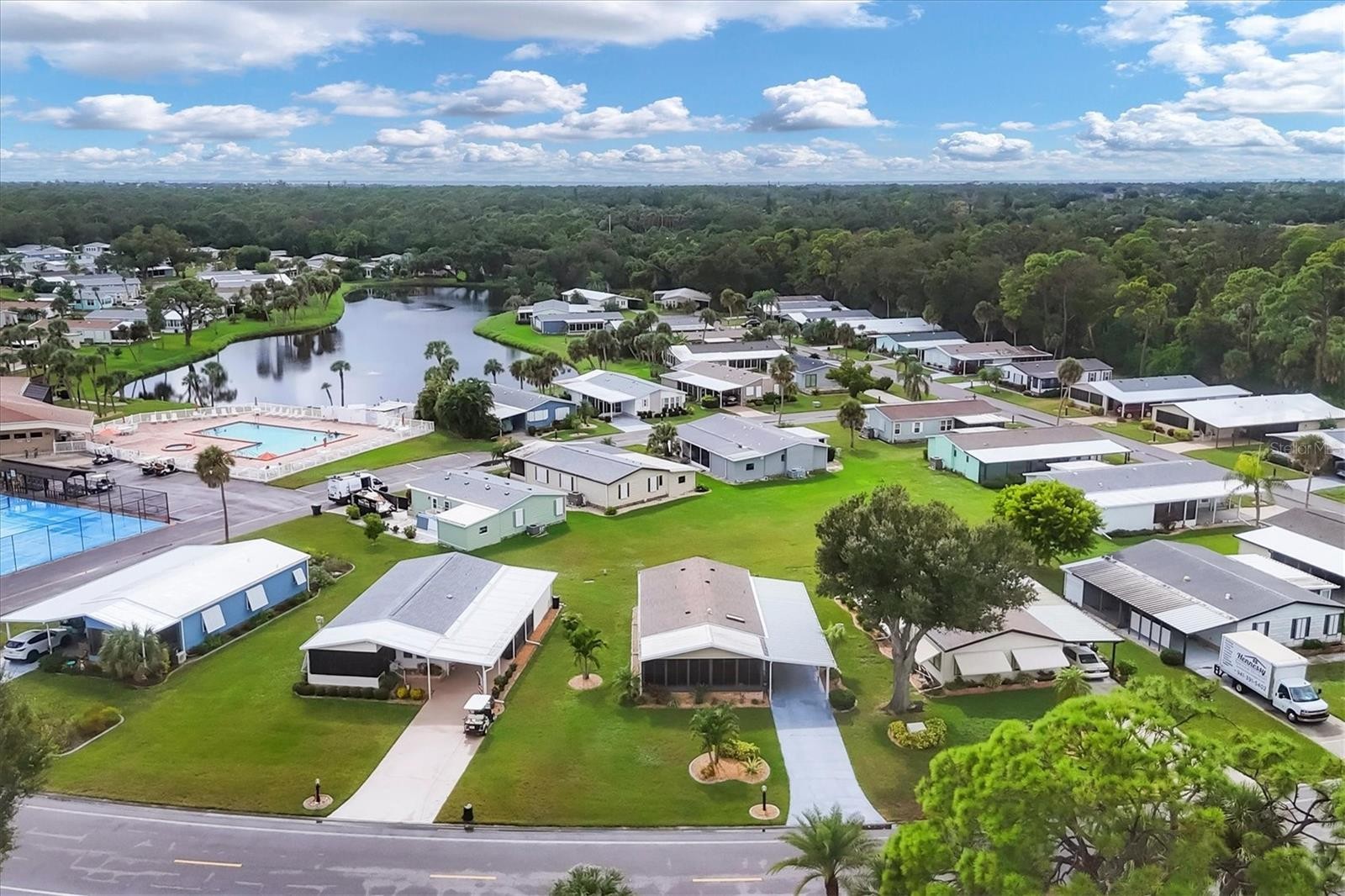 772 TANGERINE WOODS BLVD